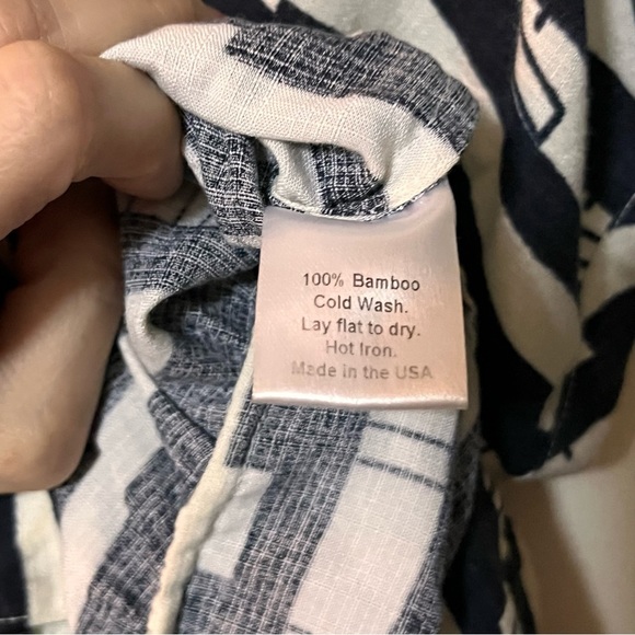 !!SOLD!! MOCIUN DRESS PRINT COLD SHOULDER SIZE SMALL - Picture 11 of 11